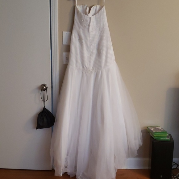 Wedding dress w/ slip - Picture 5 of 8